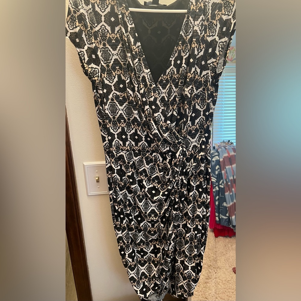 Dress, L, pristine condition, worn once, INC